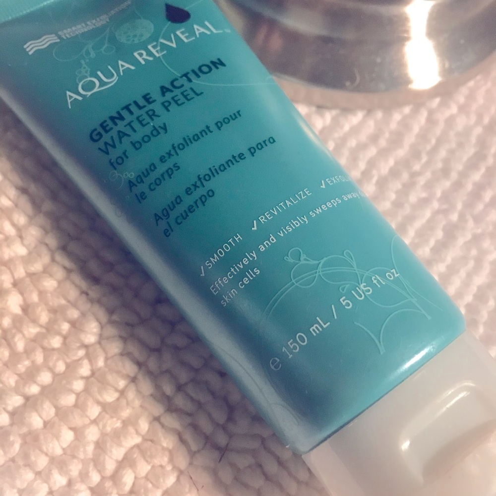 COPY - Aqua Reveal Body Peel